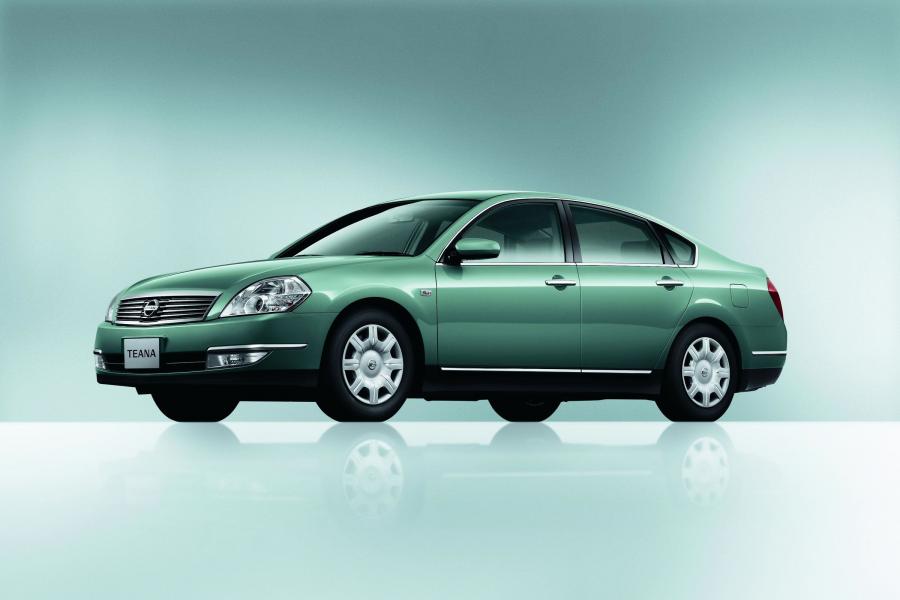  Nissan Teana 2003 года  (фото 18 из 25)